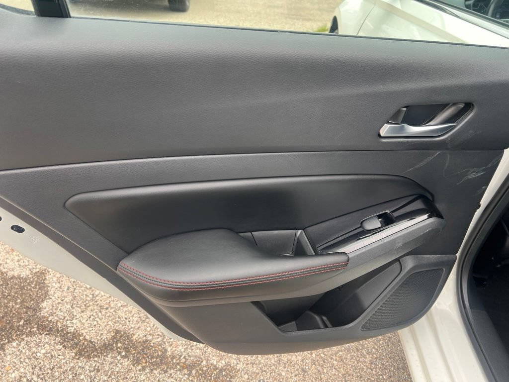 Used 2024 Nissan Altima 2.5 SR FWD image 10