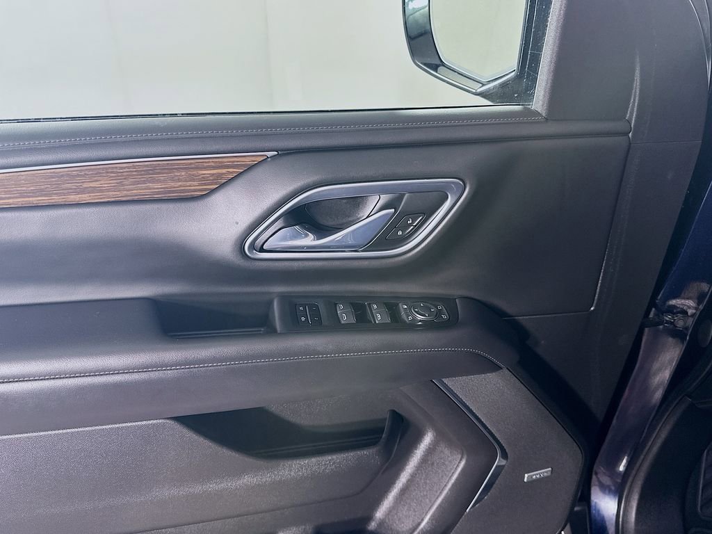 Used 2021 Chevrolet Suburban High Country w/ Premium Package image 25