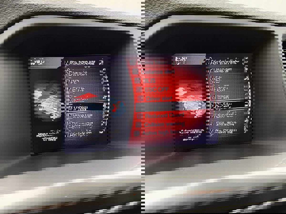 Used 2018 Volvo V60 T6 Polestar image 29