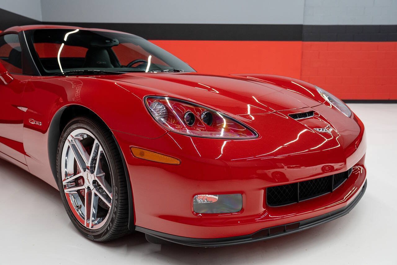 Used 2007 Chevrolet Corvette Z06 w/ Preferred Equipment Group RWD image 8