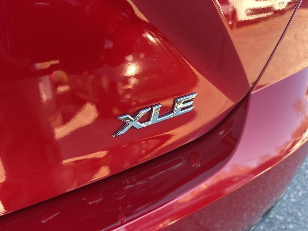 Used 2025 Toyota Camry XLE image 29