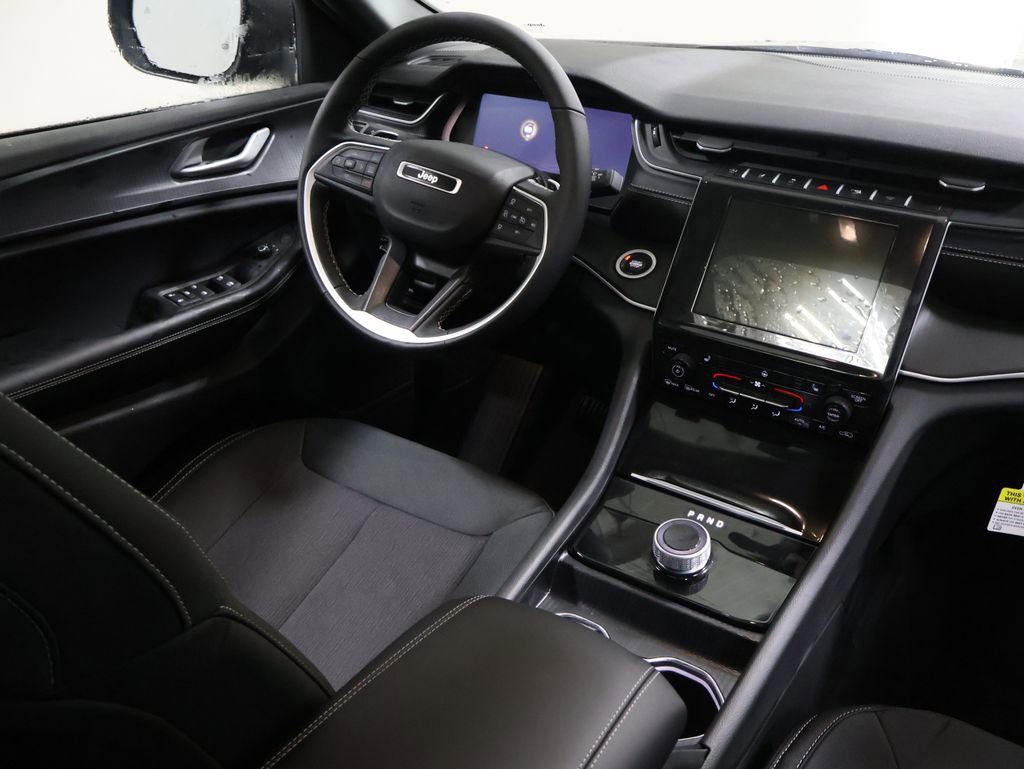 New 2026 Jeep Grand Cherokee Laredo image 19