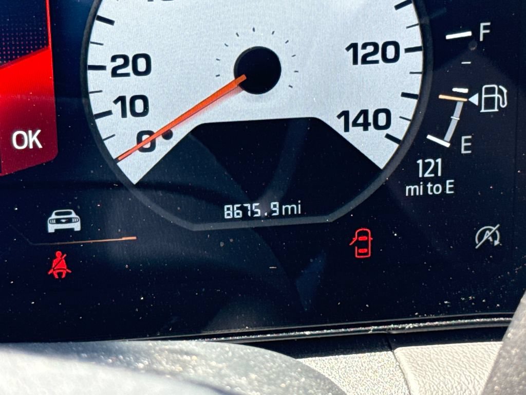 Used 2025 Ford Mustang Premium RWD image 27
