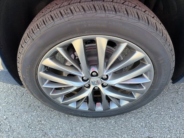 New 2026 Buick Enclave Avenir image 10