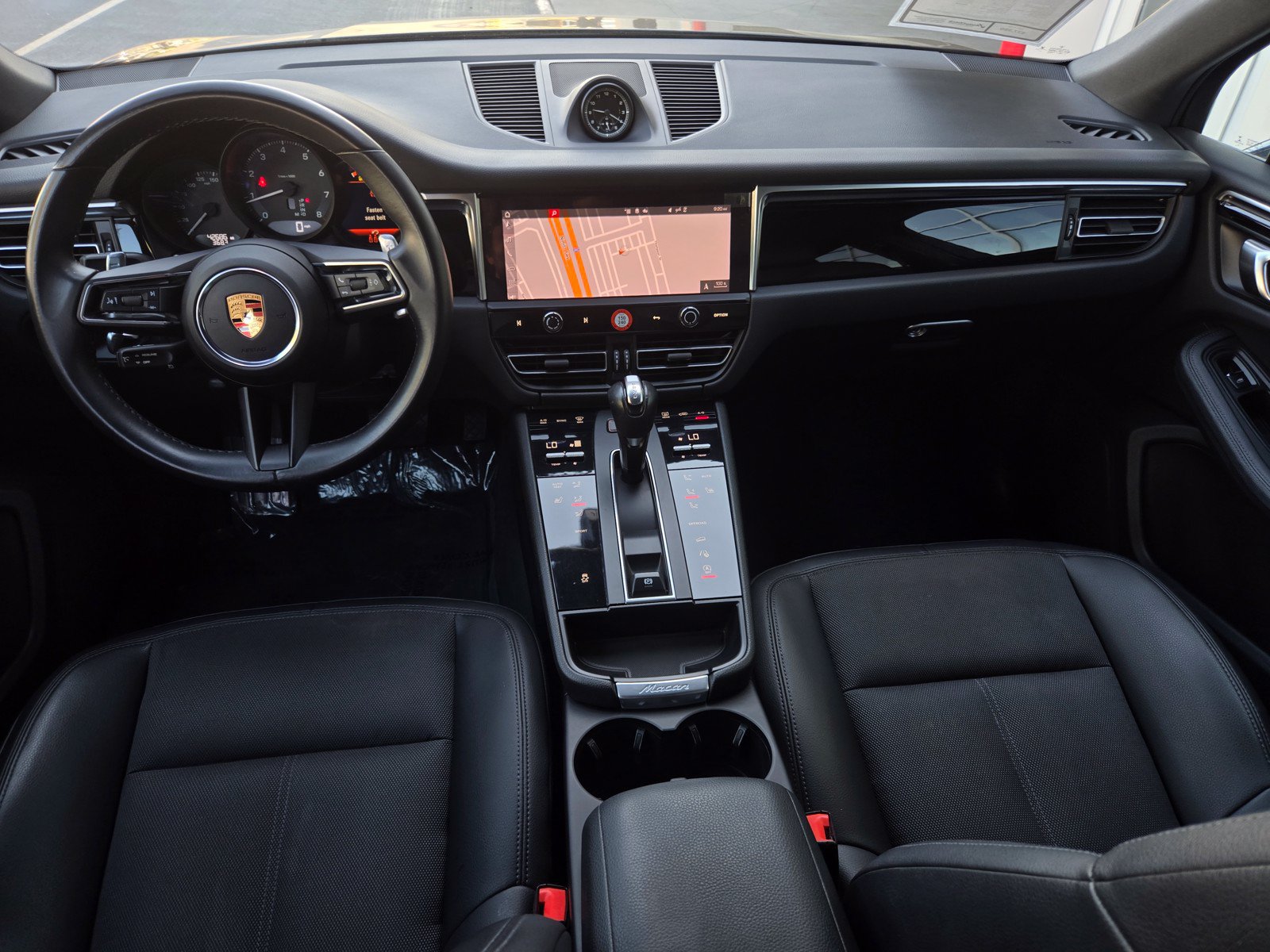 Used 2022 Porsche Macan AWD/4WD image 13