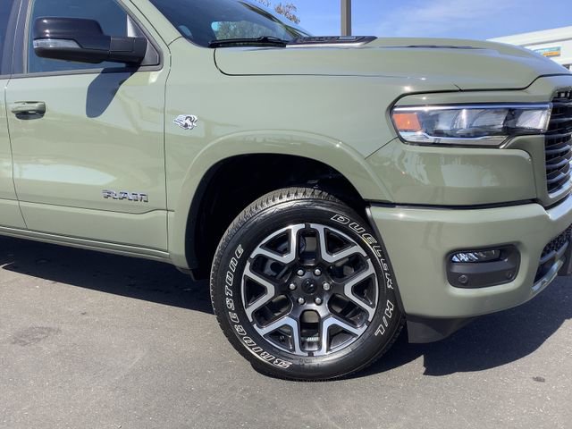 New 2026 RAM 1500 Laramie AWD/4WD image 3