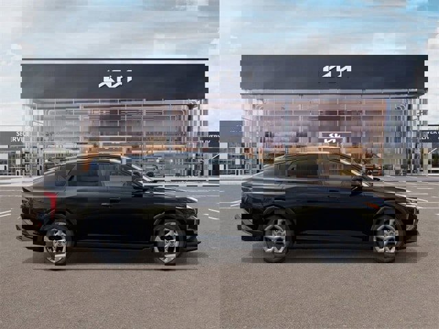 New 2025 Kia K4 LXS image 7