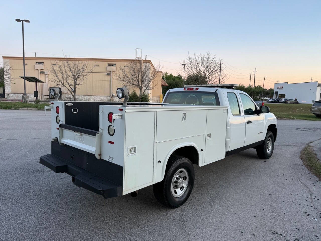 Used 2010 Chevrolet Silverado 3500 W/T w/ Snow Plow Prep Package image 7