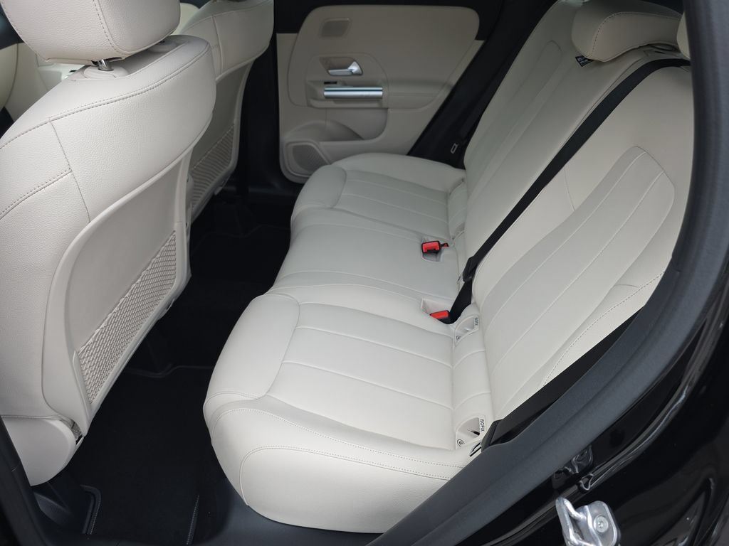 New 2026 Mercedes-Benz GLA 250 4MATIC image 10
