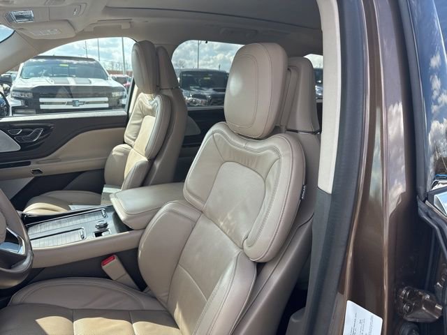 Used 2022 Lincoln Aviator Reserve w/ Equipment Group 201A image 11