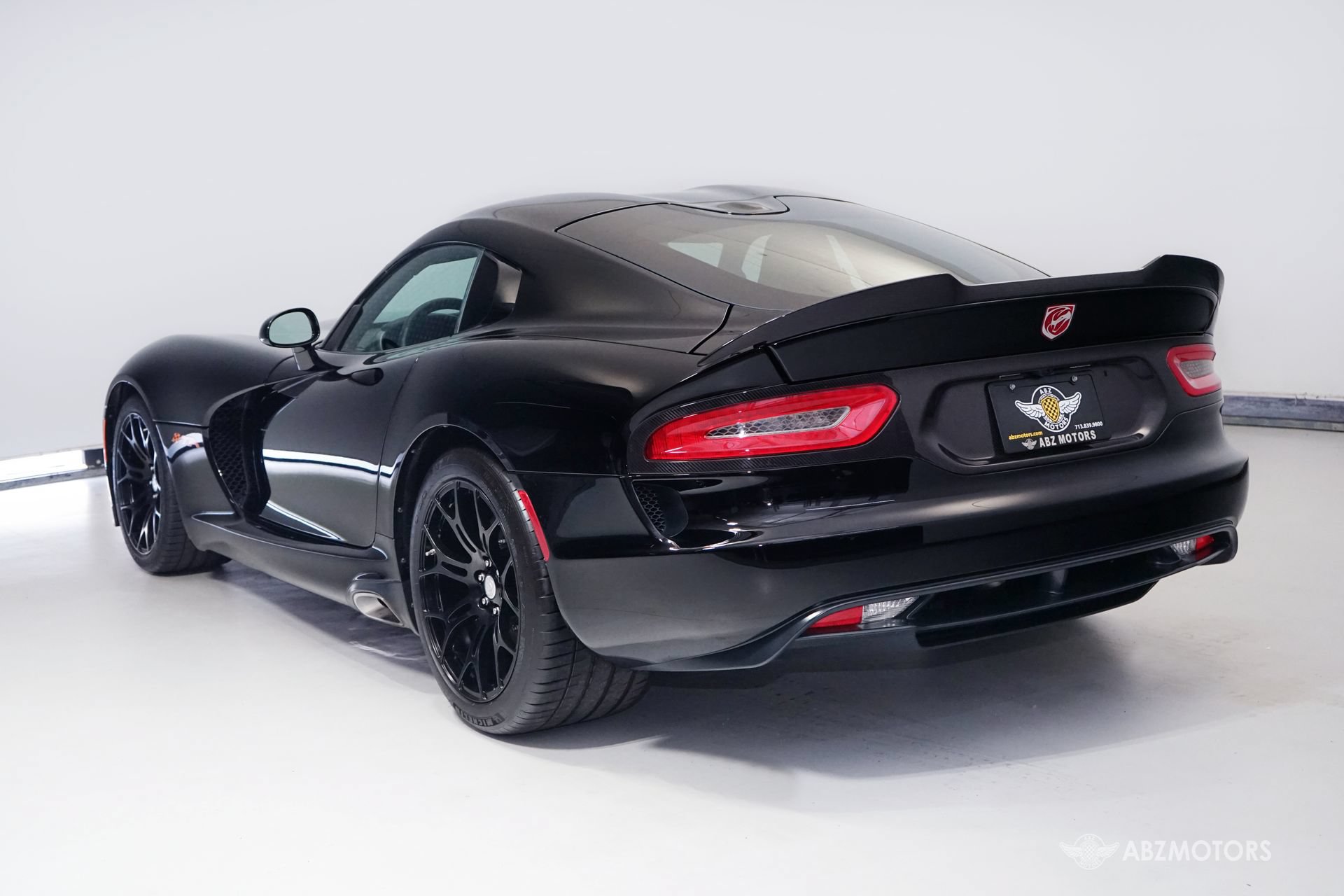 Used 2014 SRT Viper SRT-10 RWD image 5