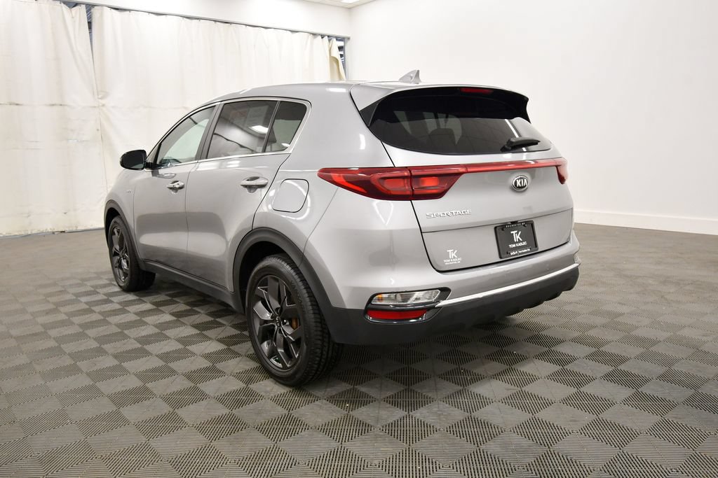 Certified 2022 Kia Sportage LX w/ LX AWD Value Edition Package image 5