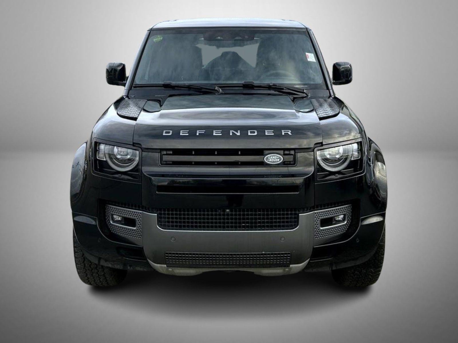 Used 2023 Land Rover Defender 110 V8 image 2