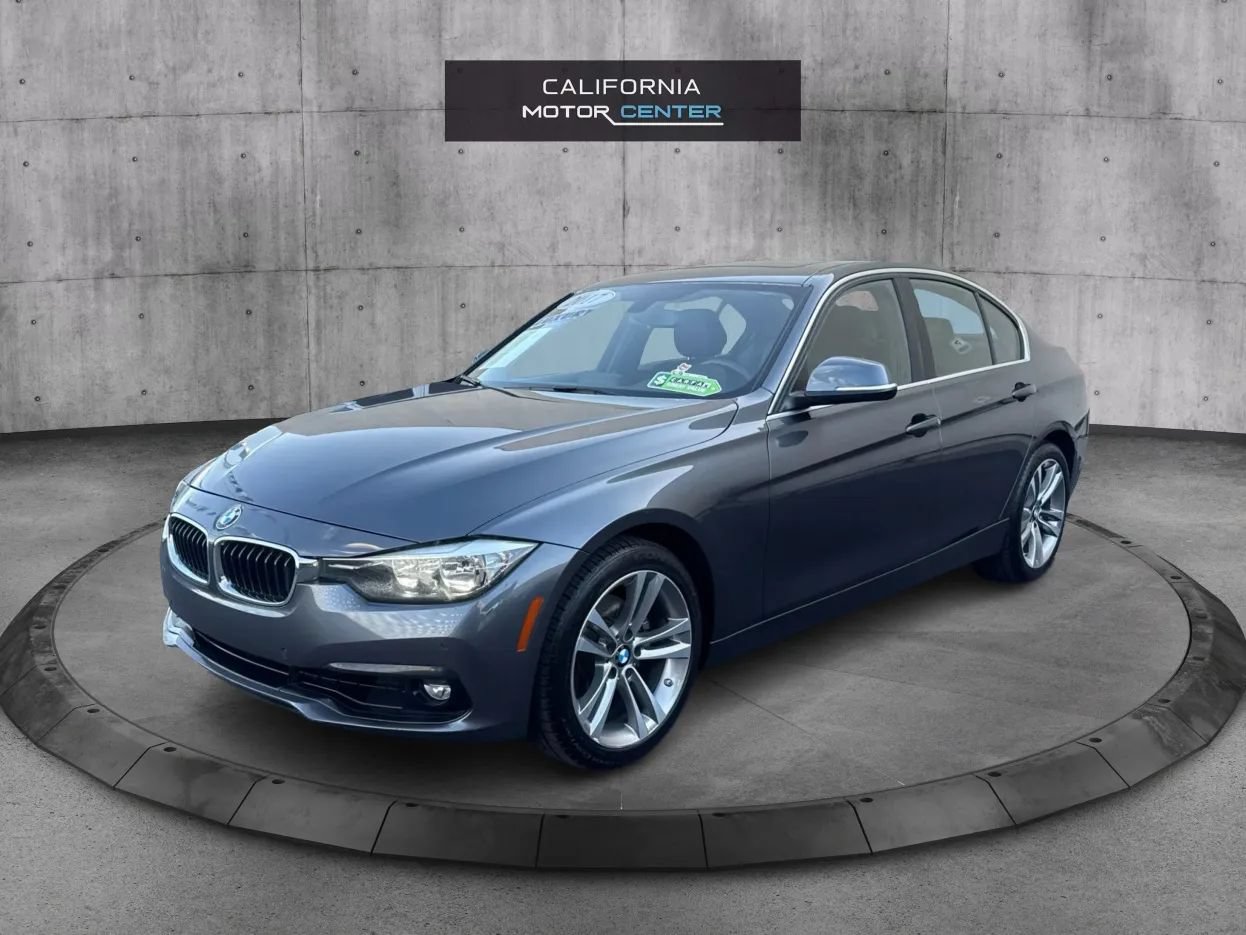 Used 2017 BMW 330i Sedan RWD image 3