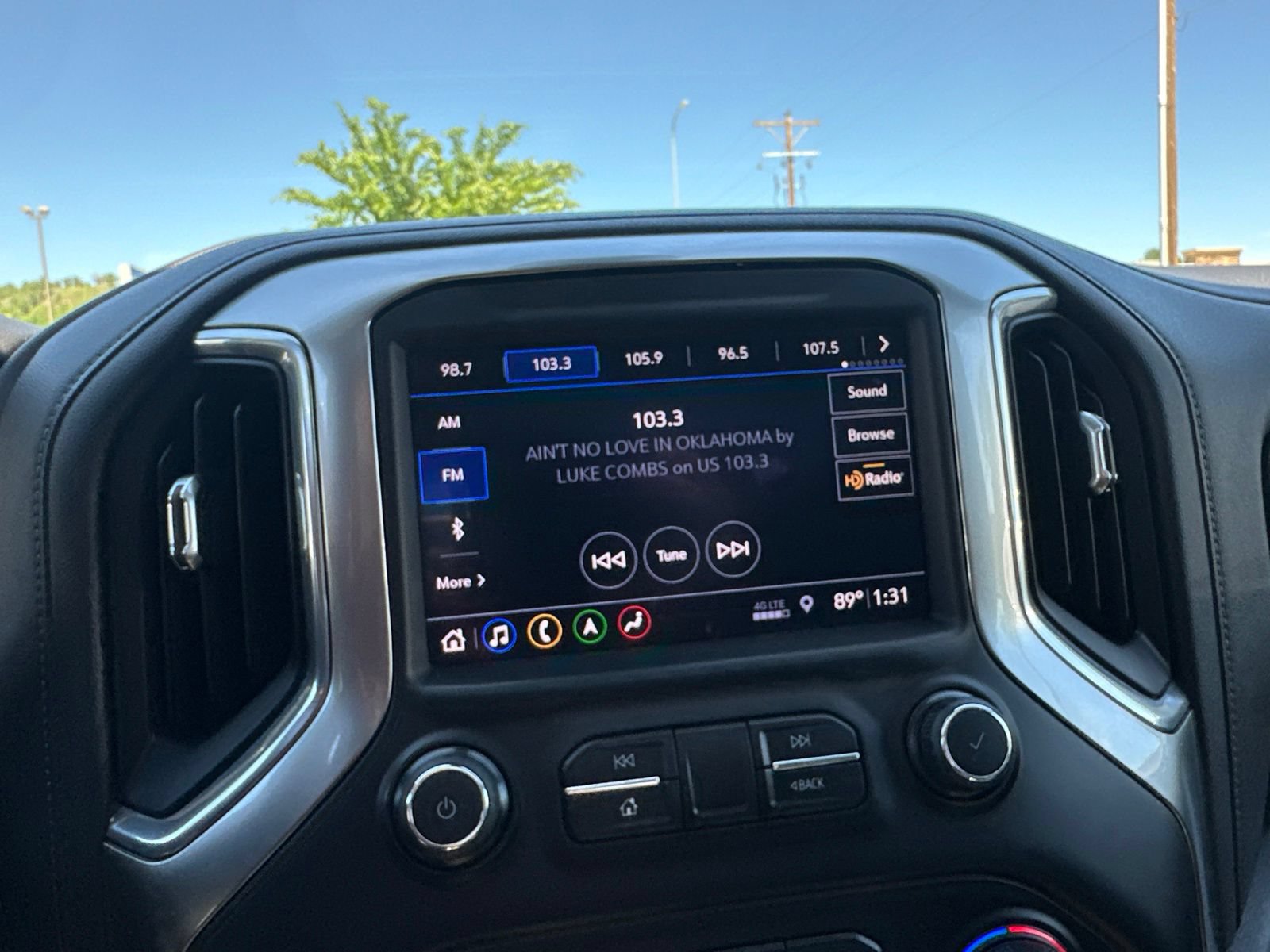 Used 2019 Chevrolet Silverado 1500 LTZ w/ LTZ Premium Package AWD/4WD image 58