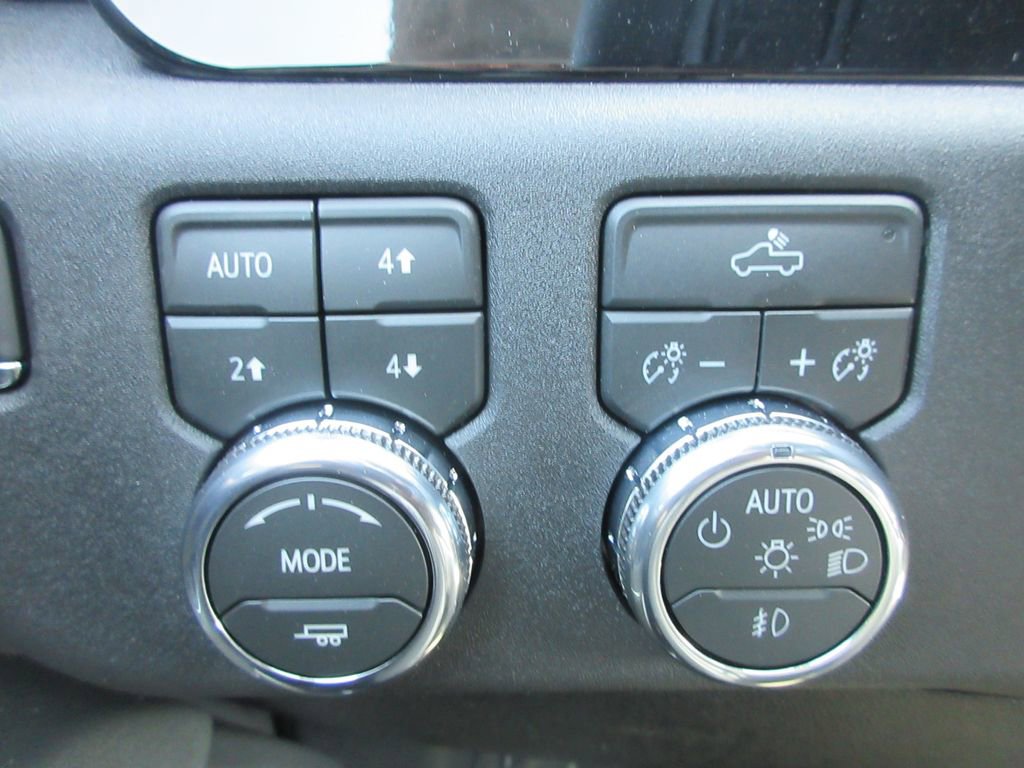 New 2026 GMC Sierra 2500 SLE w/ SLE Value Package; image 17