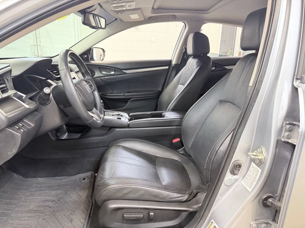 Used 2016 Honda Civic Touring image 15