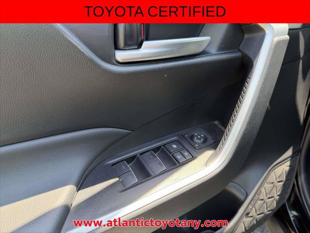 Certified 2025 Toyota RAV4 XLE AWD/4WD image 19