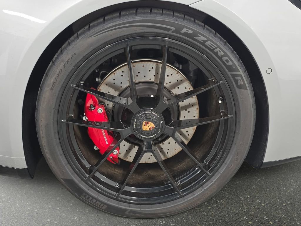 Certified 2026 Porsche 911 Carrera GTS RWD image 28