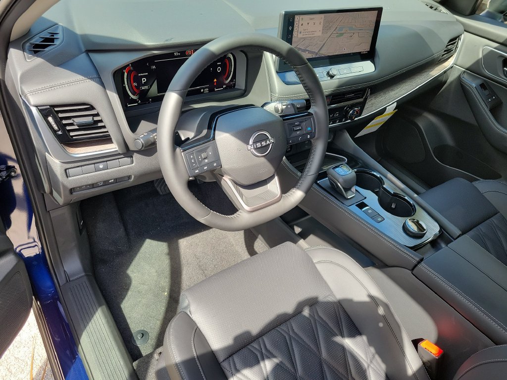 New 2026 Nissan Rogue Platinum AWD/4WD image 23
