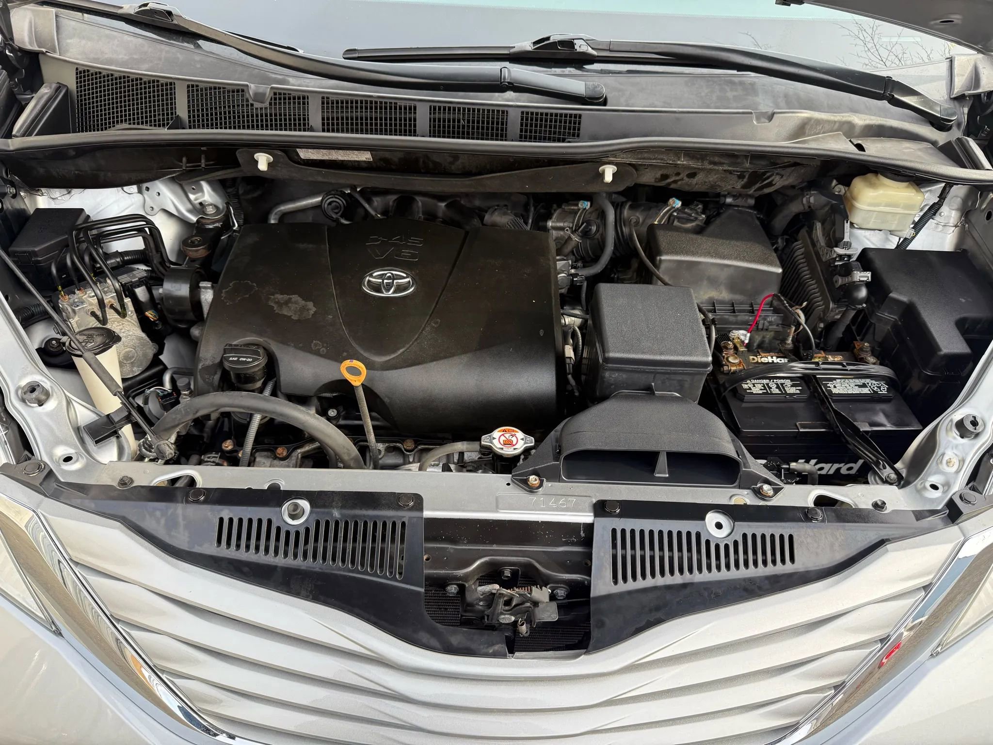 Used 2017 Toyota Sienna LE AWD/4WD image 23