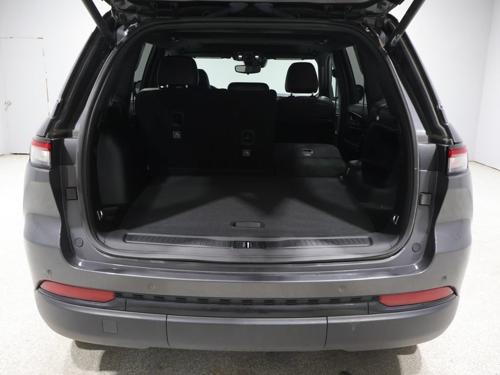 Certified 2023 Jeep Grand Cherokee Altitude AWD/4WD image 21