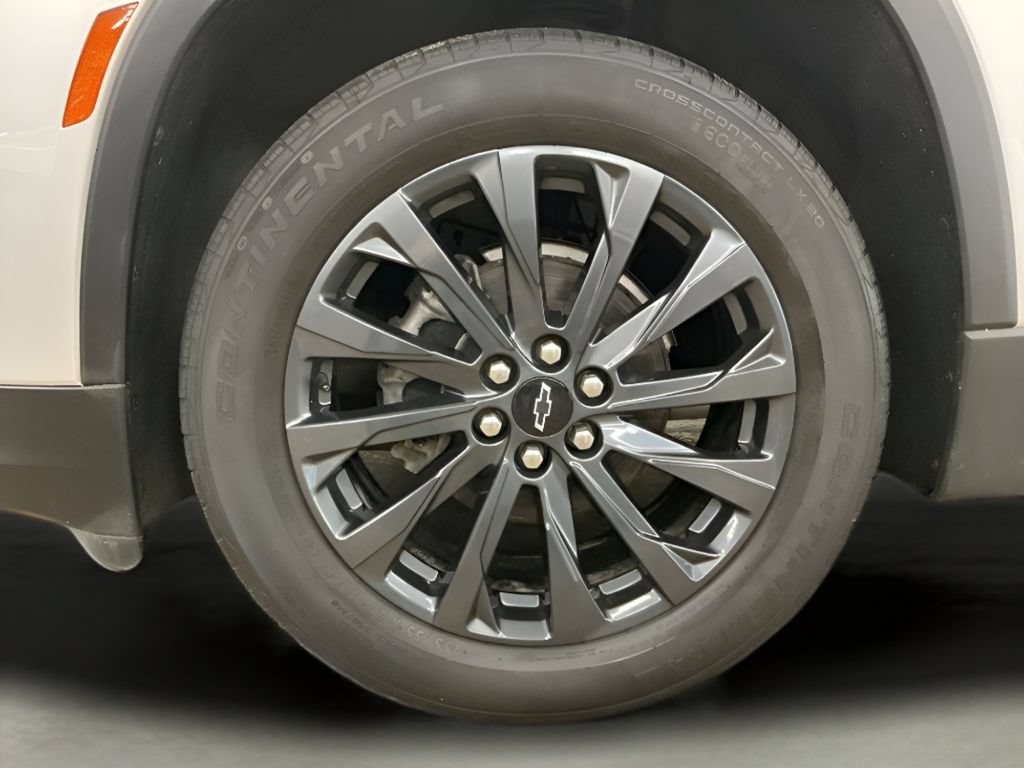 Used 2022 Chevrolet Traverse RS w/ LPO, "Hit The Road" Package AWD/4WD image 31
