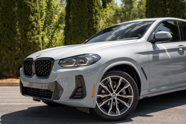 Used 2023 BMW X4 xDrive30i w/ M Sport Package image 3