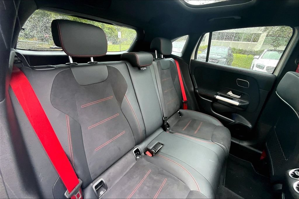 Certified 2025 Mercedes-Benz GLA 35 AMG 4MATIC image 29