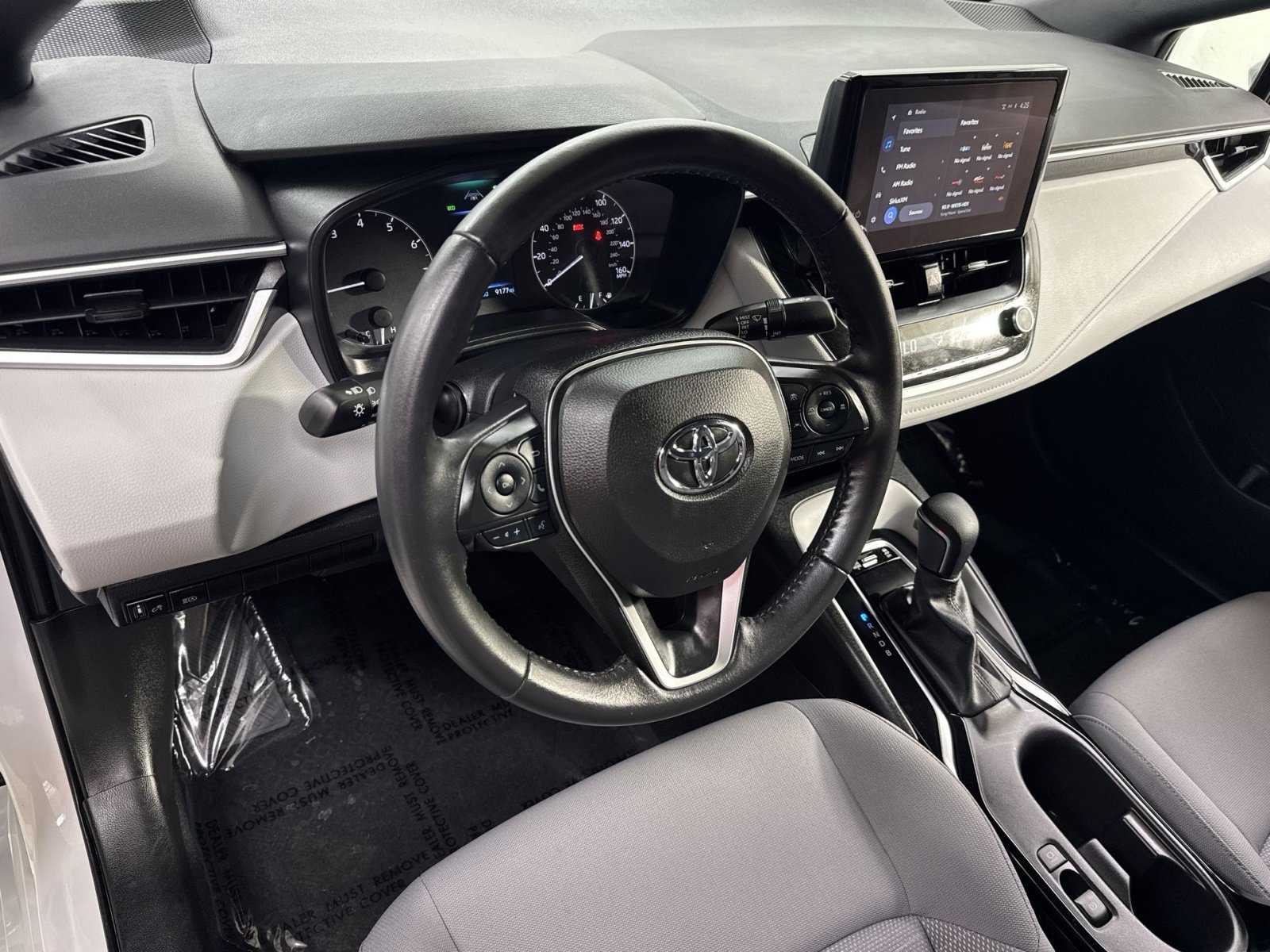 Used 2024 Toyota Corolla SE w/ SE Convenience Package FWD image 13