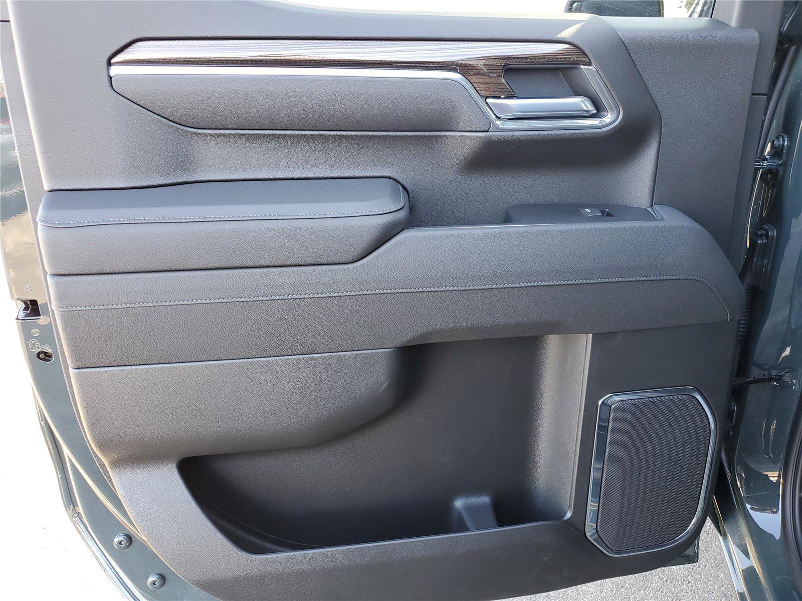 Used 2026 Chevrolet Silverado 1500 LT Trail Boss image 17