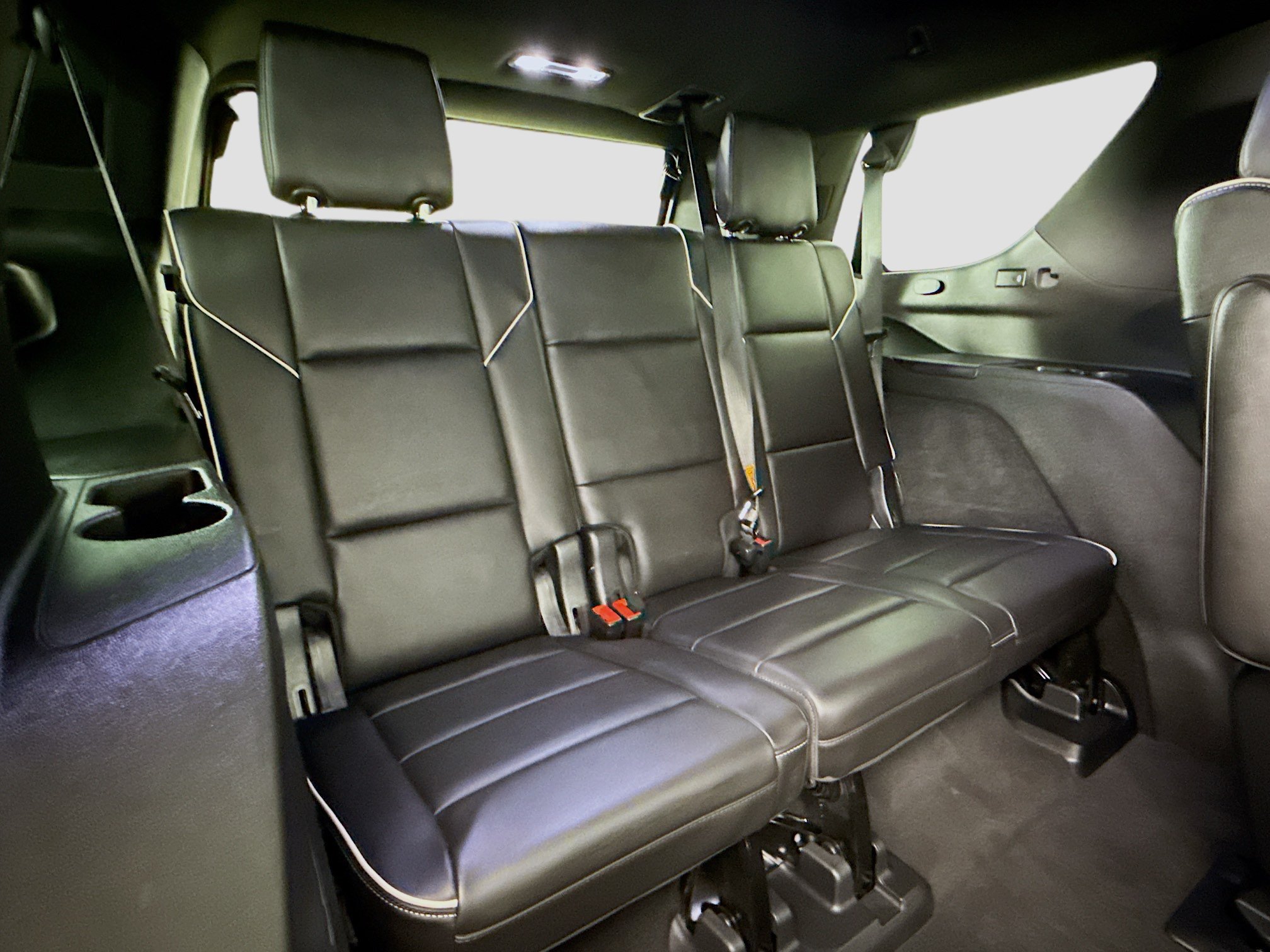 Used 2021 Cadillac Escalade Premium Luxury RWD image 31