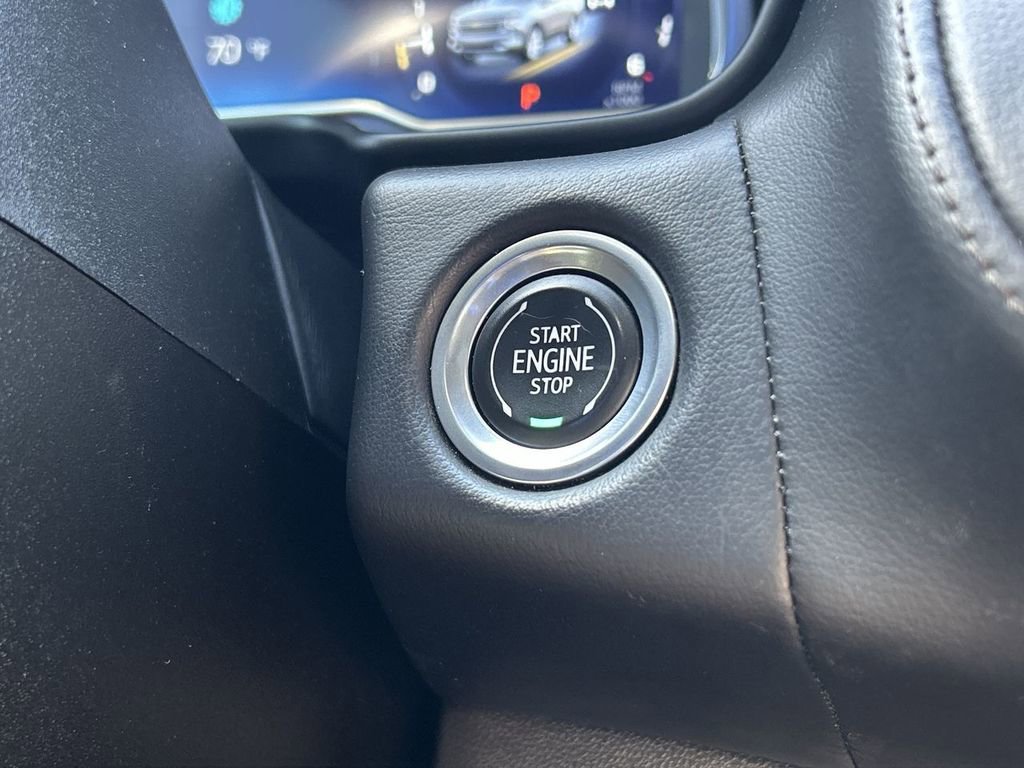 Used 2022 Chevrolet Tahoe High Country image 17