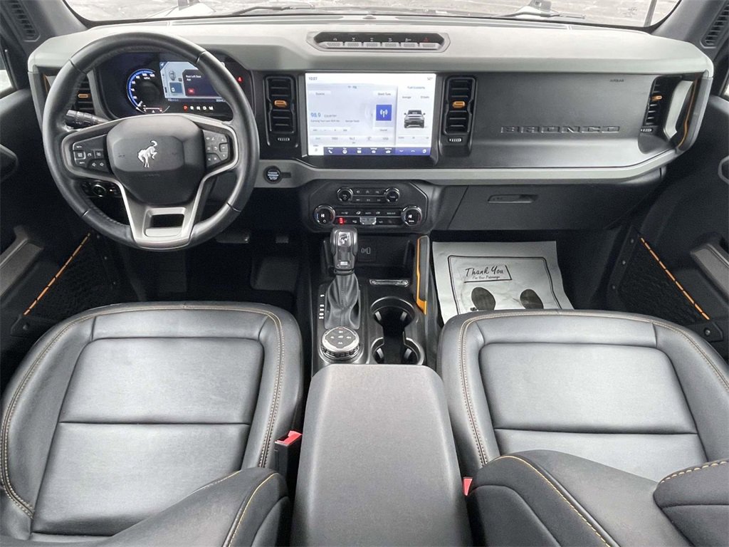 Used 2023 Ford Bronco Badlands w/ Sasquatch Package image 11