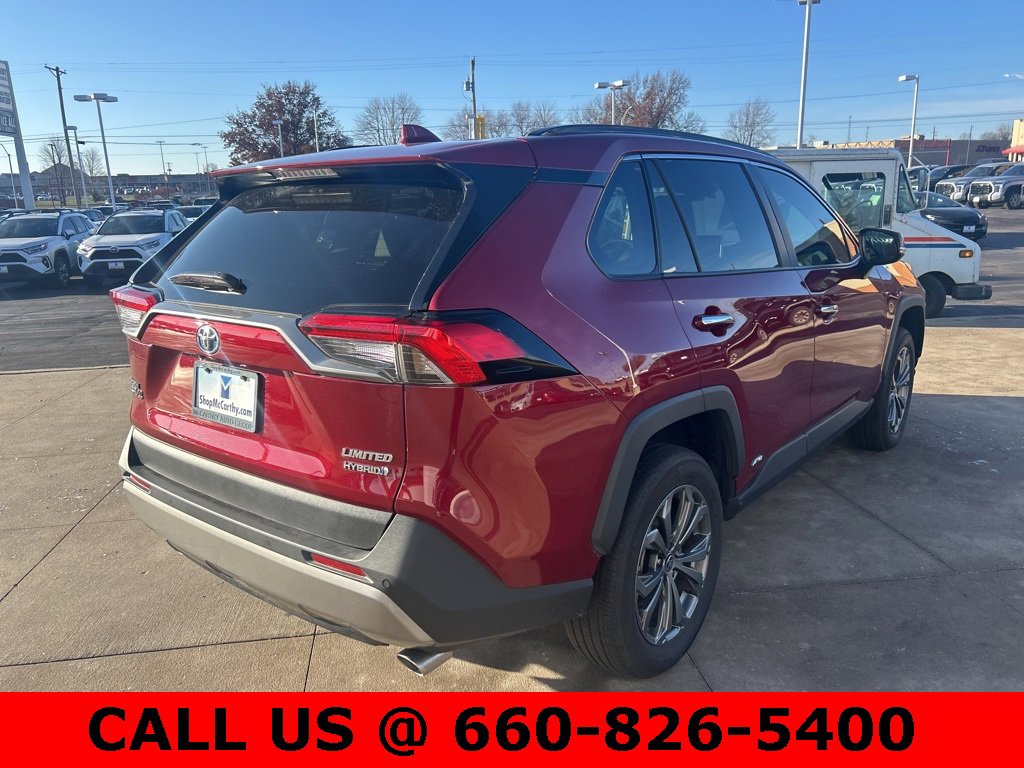 Used 2022 Toyota RAV4 Limited image 5