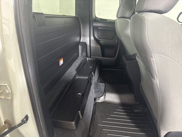 Used 2021 Toyota Tacoma SR RWD image 5