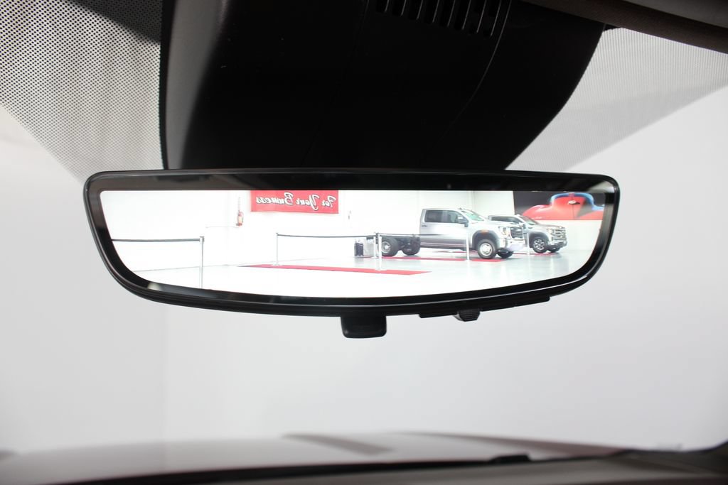 New 2026 GMC Yukon XL Denali w/ Advanced Technology Package AWD/4WD image 3