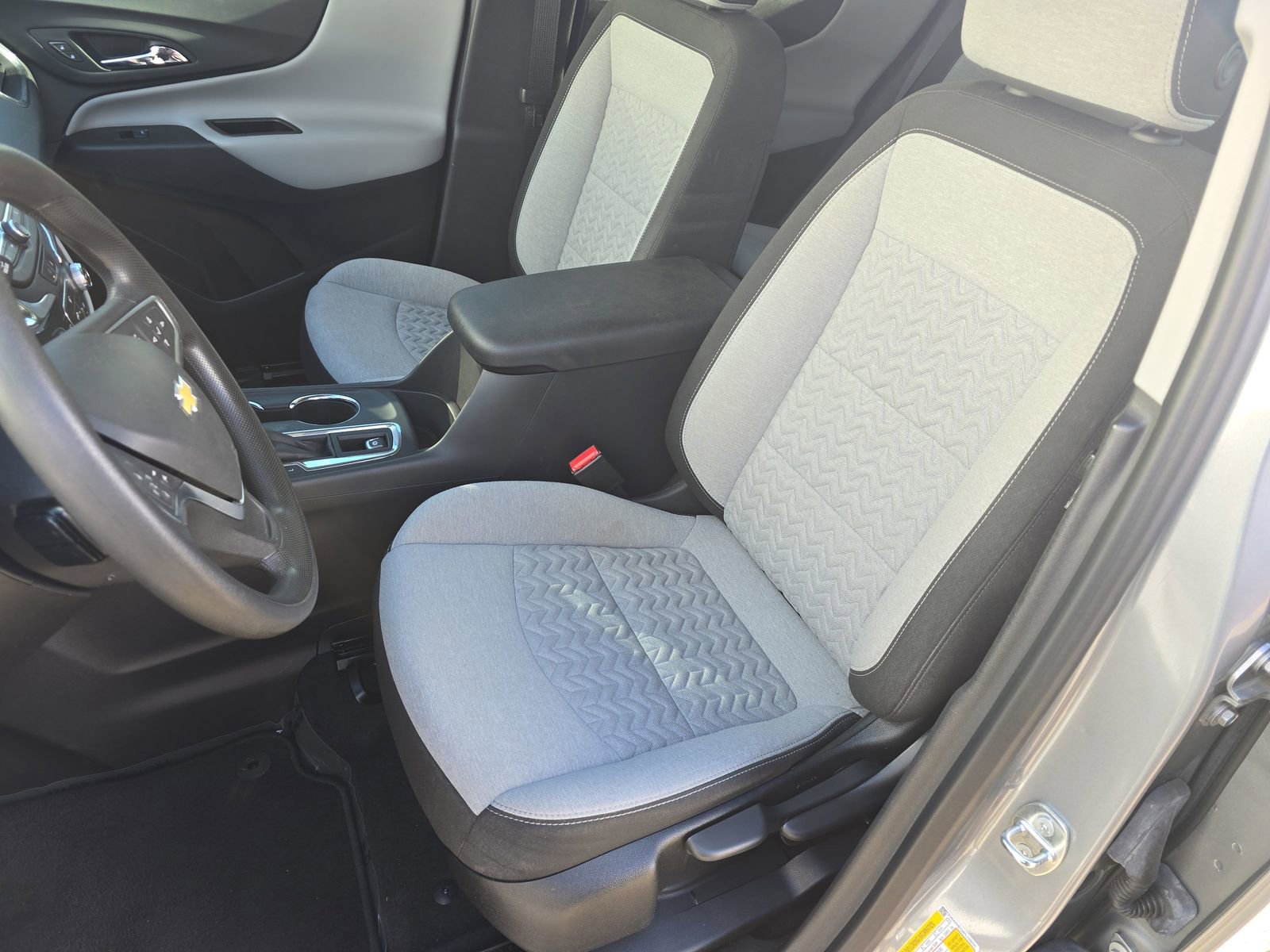 Used 2023 Chevrolet Equinox LS image 20