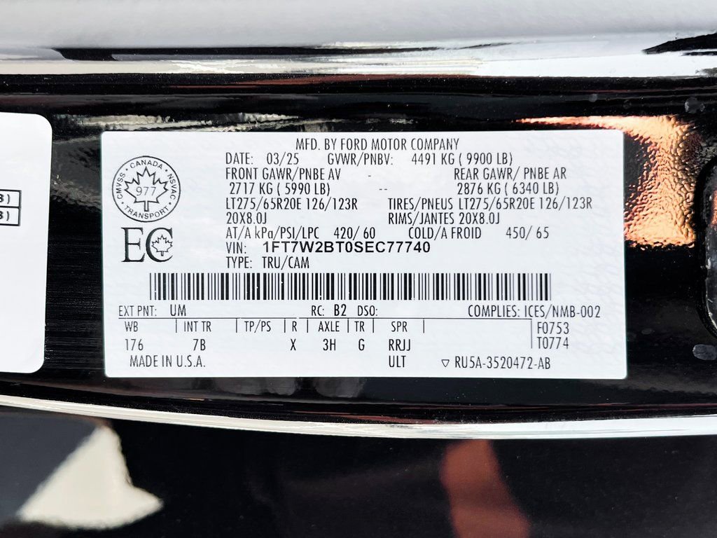 Used 2025 Ford F250 Platinum image 31