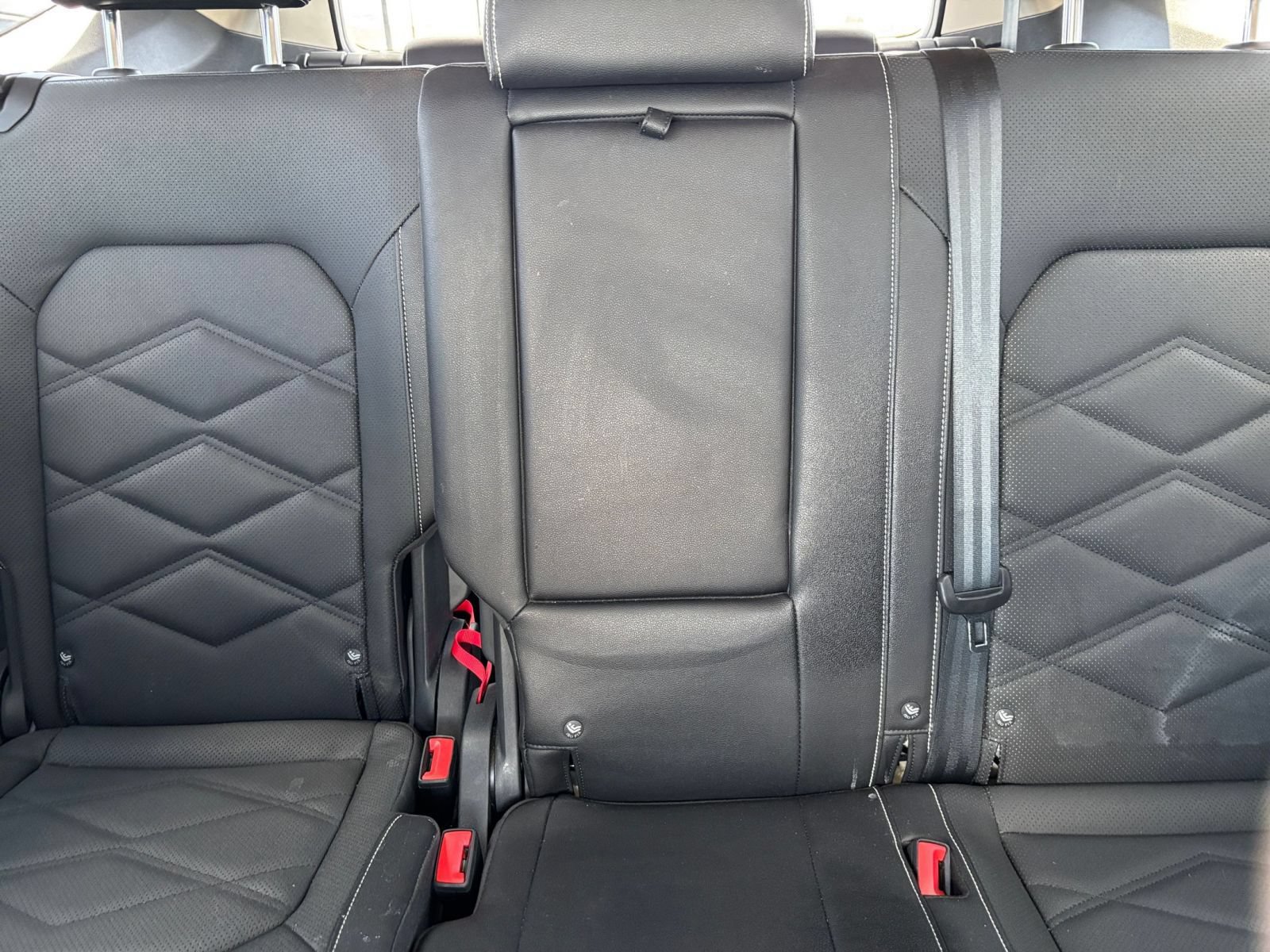Used 2026 Volkswagen Atlas SE FWD image 40