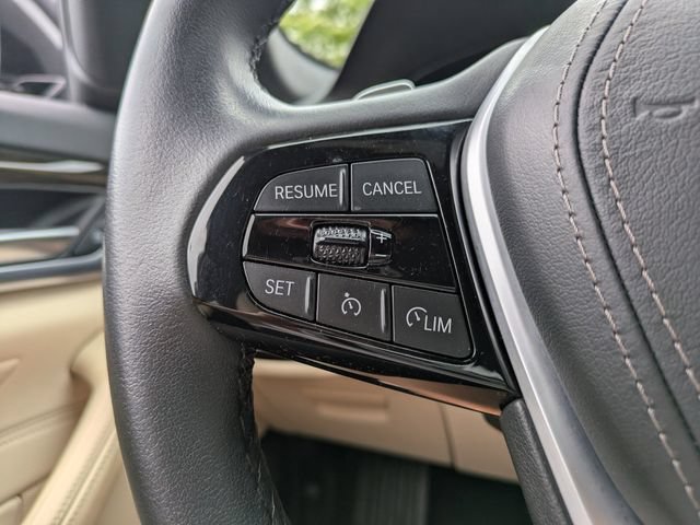 Used 2021 BMW 530e RWD image 25