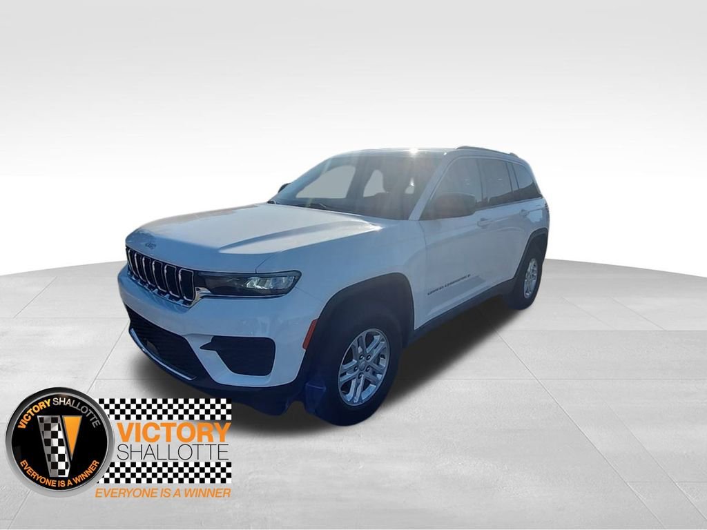 Certified 2025 Jeep Grand Cherokee Laredo image 14