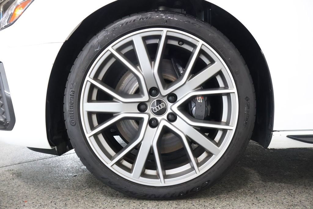 Used 2023 Audi S4 Premium Plus w/ Premium Plus Package image 5