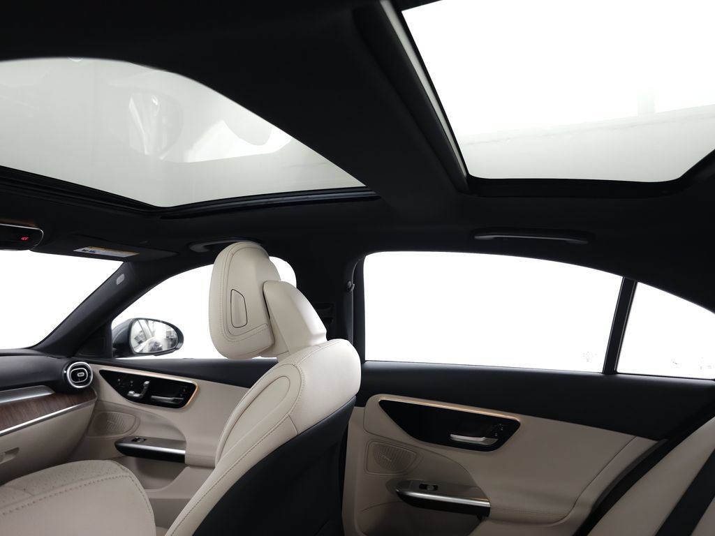 Certified 2026 Mercedes-Benz C 300 4MATIC Sedan image 21