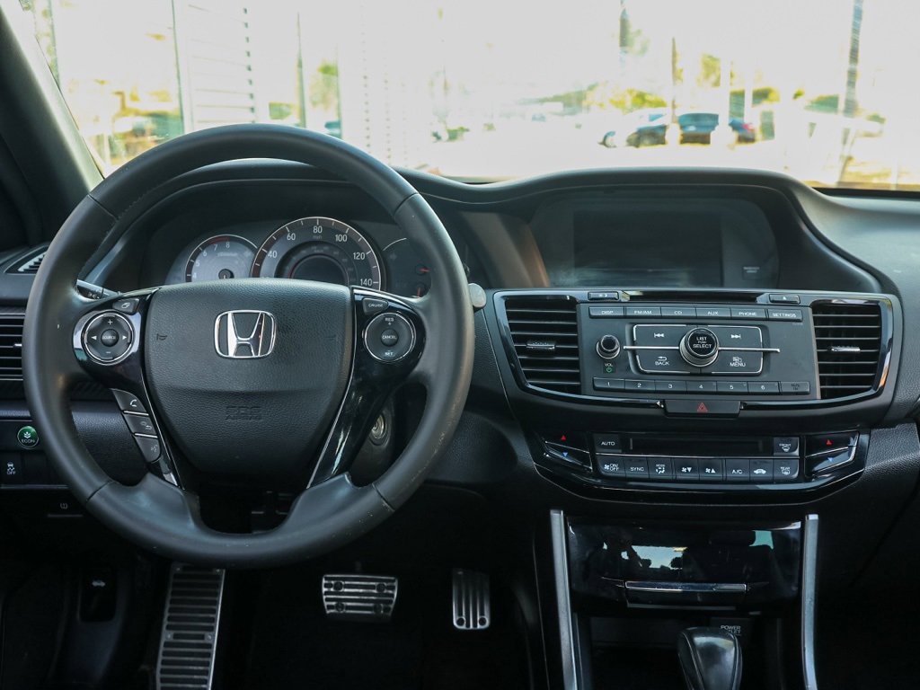 Used 2016 Honda Accord Sport image 21