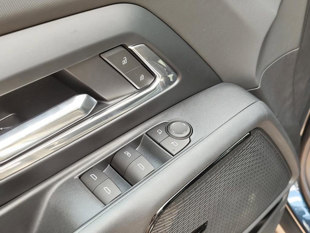 New 2026 Chevrolet Silverado EV LT image 13