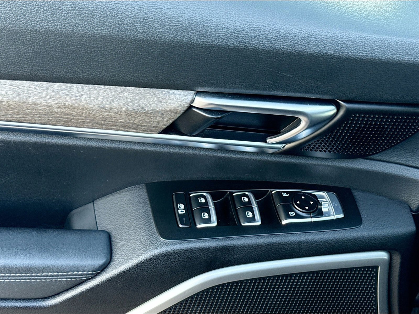 Used 2022 Kia Telluride EX w/ EX Premium Package image 18