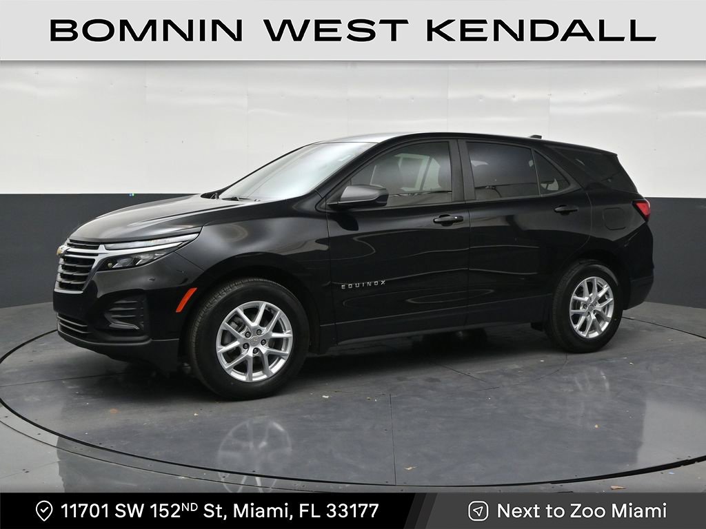 Used 2024 Chevrolet Equinox LS w/ Driver Confidence II Package FWD image 1