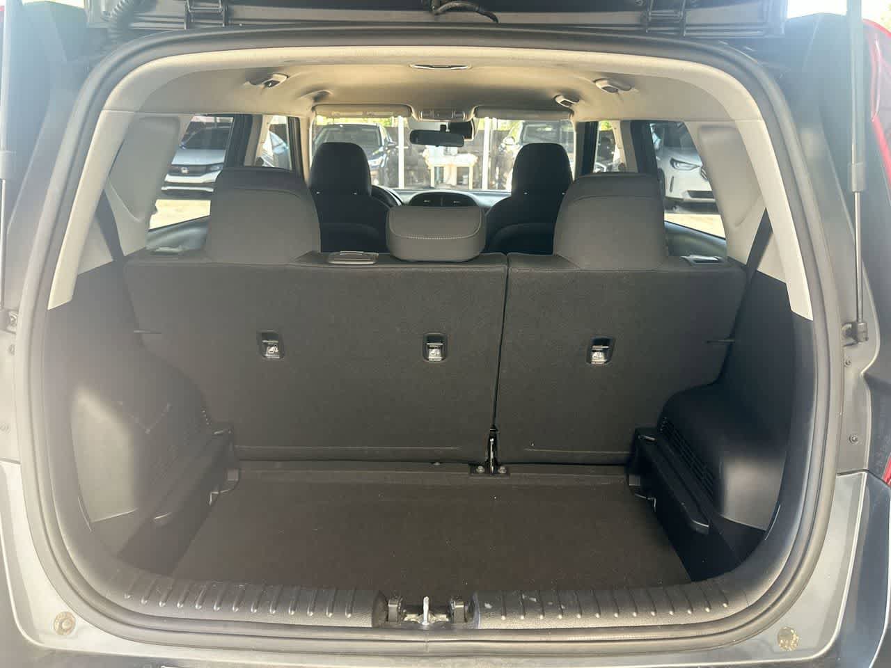 Used 2020 Kia Soul S FWD image 25
