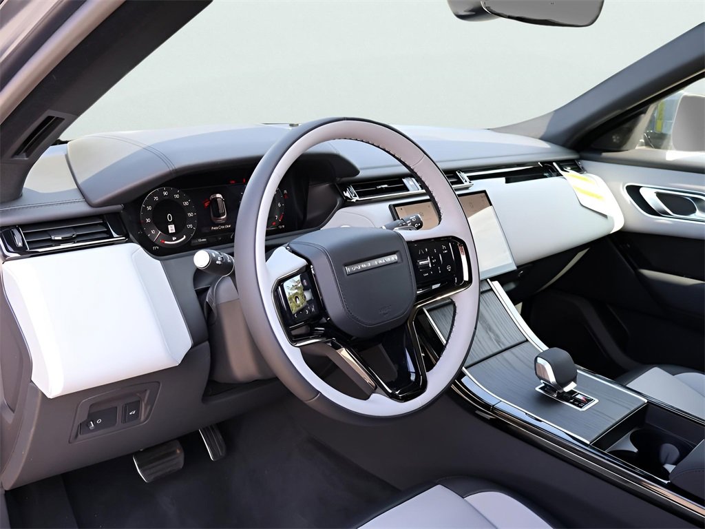 New 2026 Land Rover Range Rover Velar Dynamic SE image 19